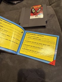 Spider-Man Return Of The Sinister Six Cartucho de Juego y Manual Juego Nintendo Nes