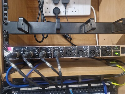 Behringer Ultragain Pro-8 Erweiterungseinheit (A-D/D-A)