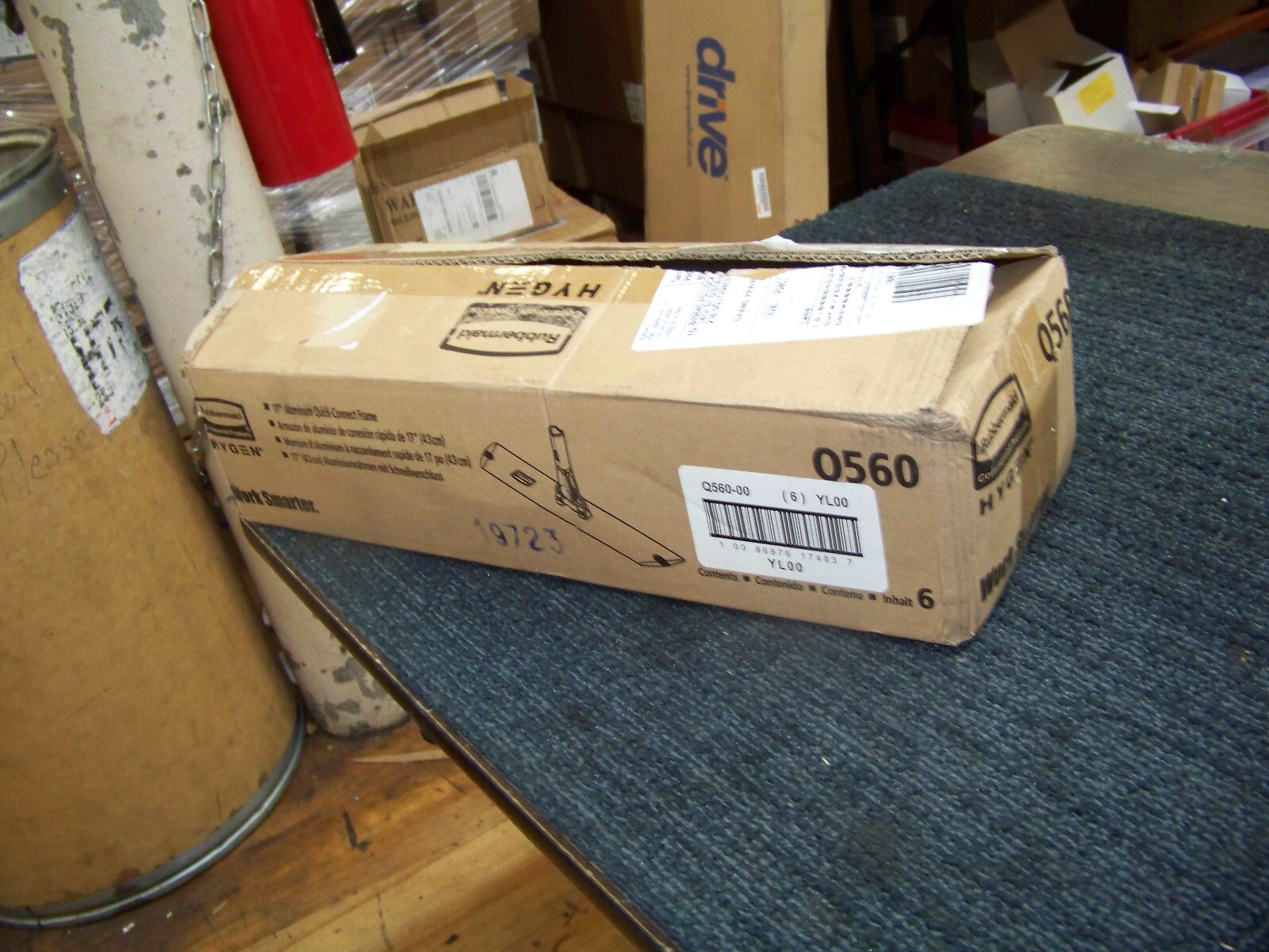 Lot of 6 Rubbermaid Hygen 17" Aluminum QuickConnect Frame Q56000 New