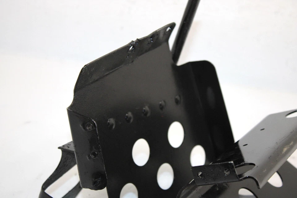 Reposapiés izquierdo 90 Polaris 650 OEM 2200303 SP209 Foto 2 de 4