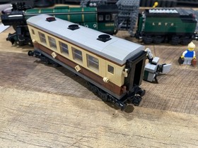 LEGO Advanced Models: Emerald Night (10194)