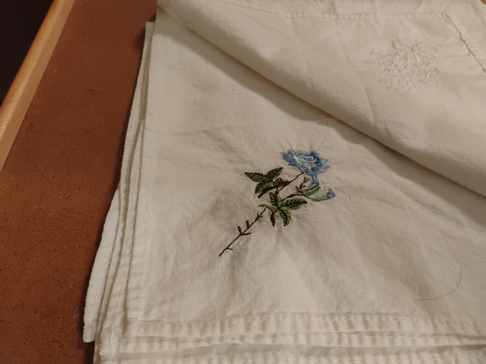 Lot Of 9 Vintage Handkerchief Hand Embroidered Flower Hankies approx 10” - Image 3 of 4