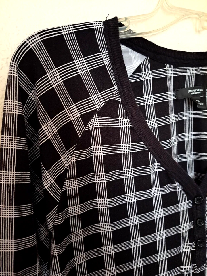 CAMISÓN MUJER TALLA MEDIANA MANGA LARGA ESTAMPADO NEGRO PUNTO VERA WANG Foto 3 de 4