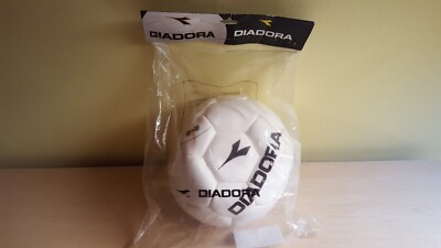 Pallone da Calcio Italia con Stemma della Federazione Italiana Giuoco Calcio - Taglia 5 – Idea Regalo (Rosso