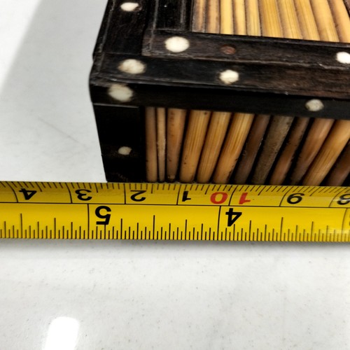 Beautiful Antique Porcupine Quill Box Inlaid And Ebony Sliding Lid - Picture 9 of 11