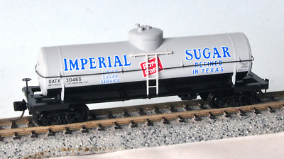 Micro-Trains N Scale 065 00 196 Tank Car, Single Dome, 39 Foot GATX 30465