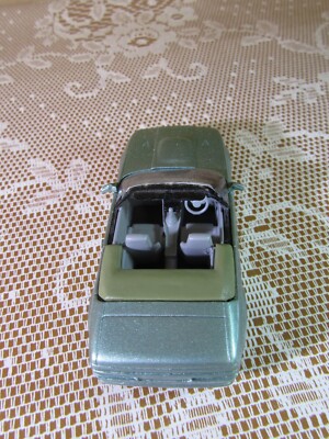 604X Record Frankreich Aston Martin Zagato V8 Spinne 1987 Grün 1:43 Set Harz