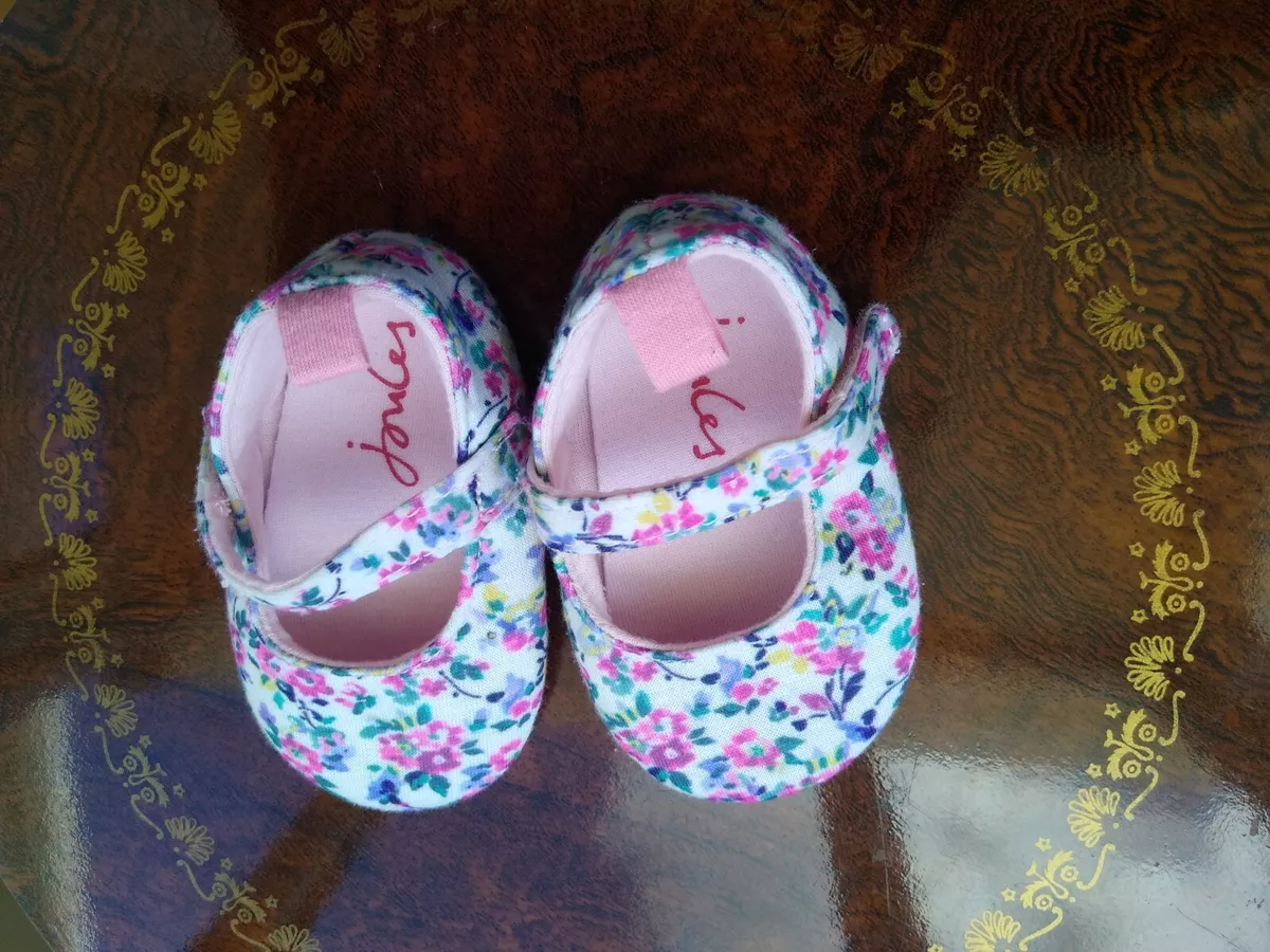 Baby shoes best sale cost