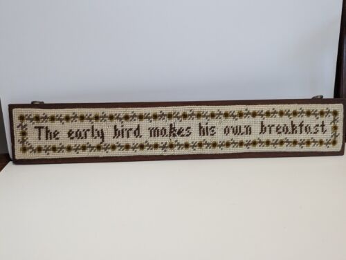 Vintage Needlework Sign 2 Sided Wood Early Bird Kitch Merry Christmas MCM - Afbeelding 1 van 8