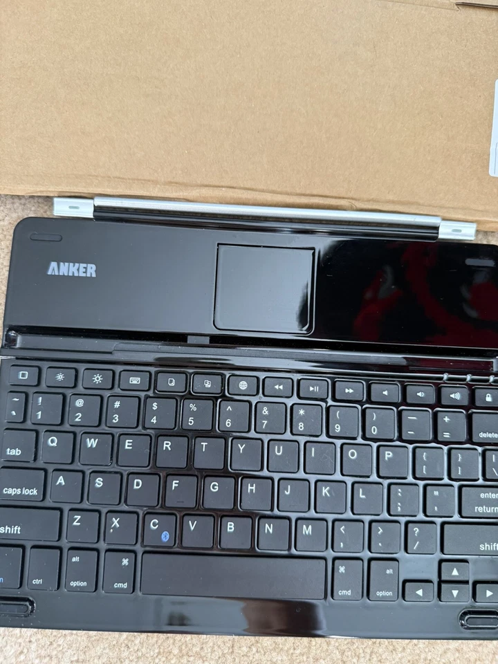 Teclado Anker Negro Ultra Delgado Bluetooth Aluminio Para iPad 4/3/2 Foto 3 de 4