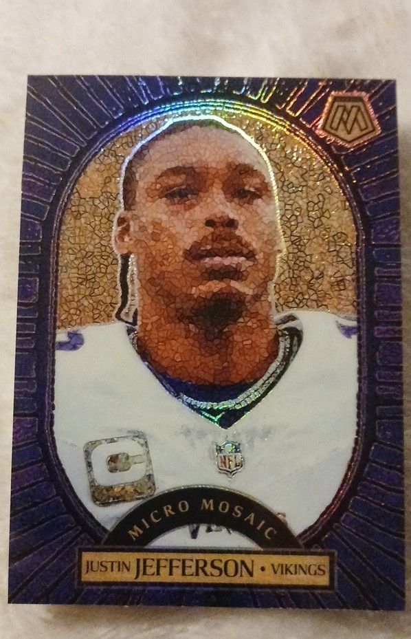2025 Panini Mosaic Justin Jefferson MICRO MOSAIC #9 SSP Case Hit Vikings RAW