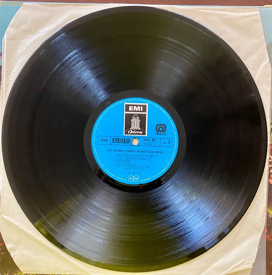 The Beatles Sgt. Pepper's Lonely Hearts Club Band · Lp · 1973, foto 4 di 5