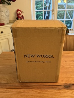 New Works Laterne kleine Lampe klein matt weiß Opalglas - nagelneu verpackt