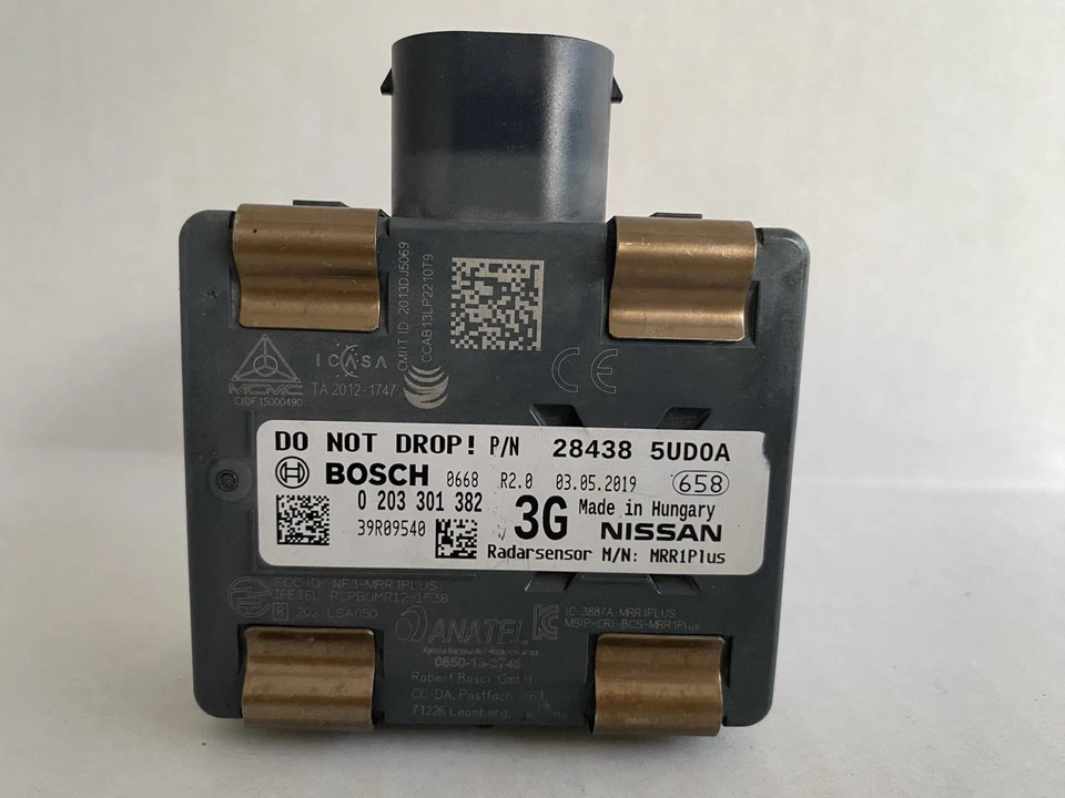 Sensor de radar de distancia de control de crucero 28438-5UD0A apto para Nissan Sentra 2016-2019 Foto 2 de 4