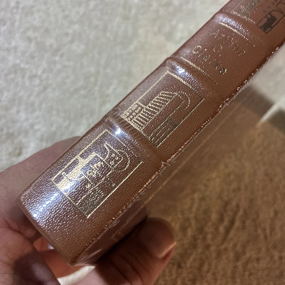 Childhood's End by Arthur C Clarke Easton Press Collector's Edition SEALED - Imagem 4 de 4