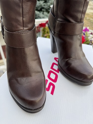 SODA WOMEN'S BROWN HIGH HEEL (4") BOOTS, SZ 9 STANDARD, ZIPPER, EXCELLENT - Picture 8 of 10