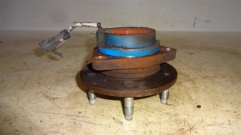 Buje delantero con frenos de trabajo ligero ABS Opt JB9 se adapta a 01-05 Monte Carlo 648184 Foto 2 de 4