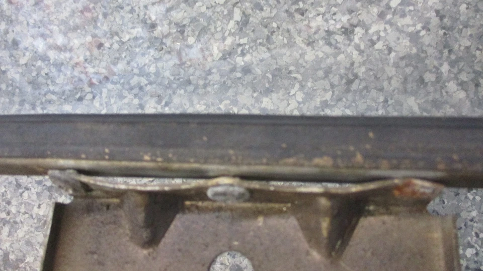 1965 1966 CHEVROLET BISCAYNE BELAIR PONTIAC QUARTER GLASS 2 DOOR SEDAN RIGHT - Image 3 of 4