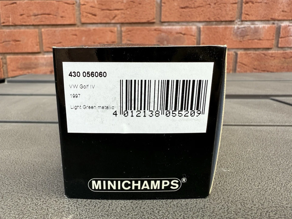 Minichamps 430 056060 VW Golf IV 1997 verde - 1:43 sin usar, en caja muy raro Foto 4 de 4