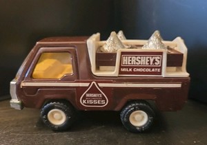 Vintage 1982 Buddy L Hershey's Milk Chocolate Kisses Kiss Delivery Toy Truck