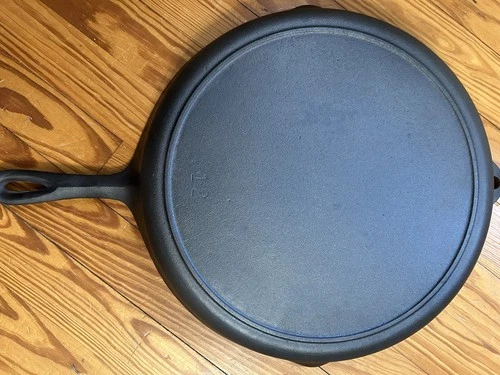 Vintage BSR #12 Birmingham Stove & Range Red Mountain Cast Iron Skillet