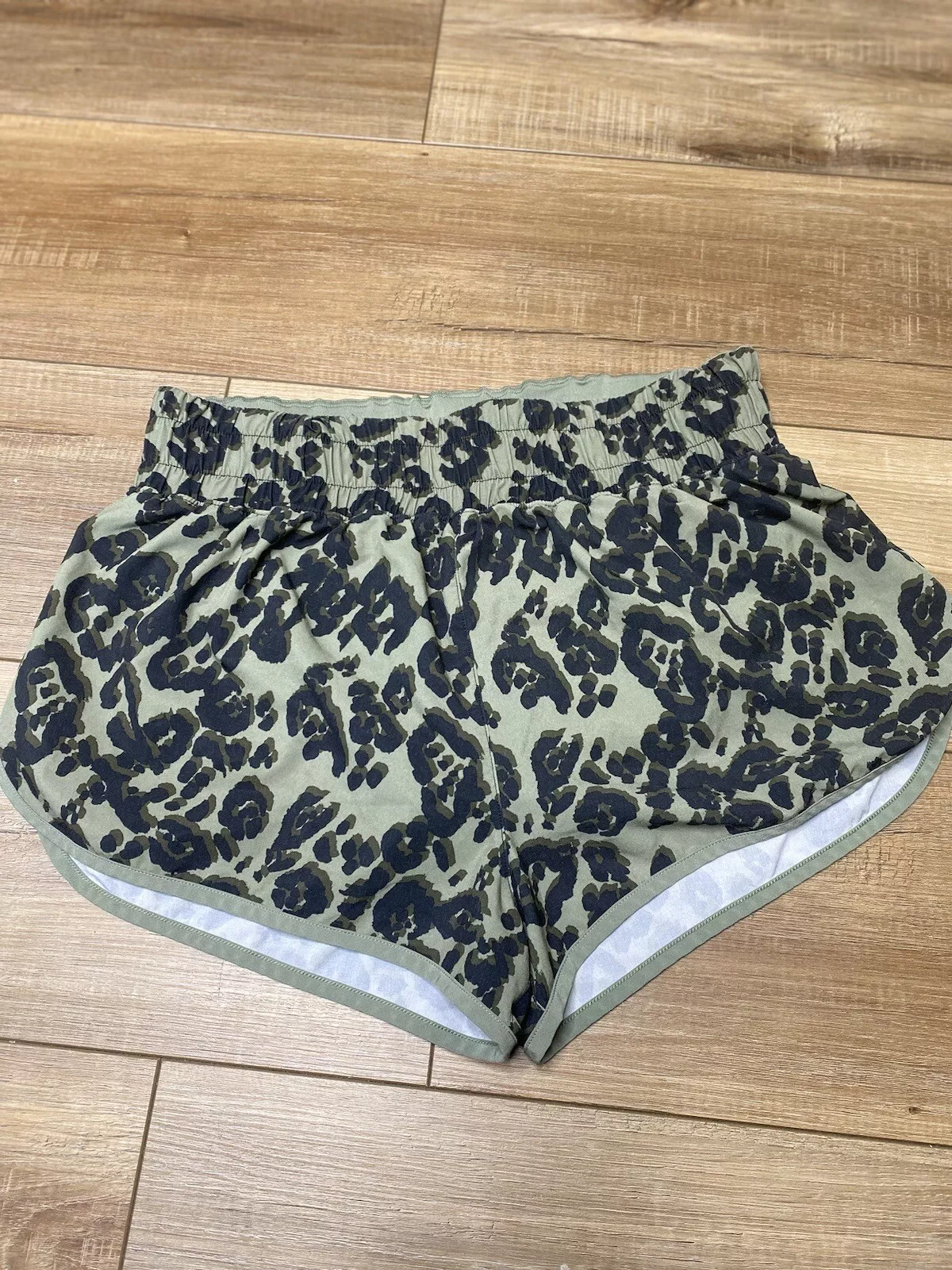 victoria-secret-vs cheetah print athletic running shorts