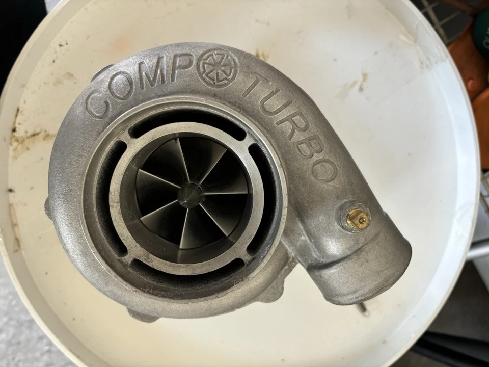 Kit Turbo Rendimiento Mejorado, Kit Turbo Nissan 370z, Kit Turbo Infiniti G37 Foto 2 de 4