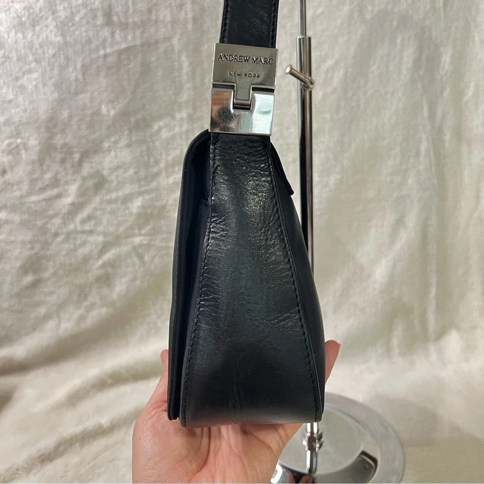 Andrew Marc Y2K Leather Side Elegant Black Shoulder Bag - Image 4 of 4