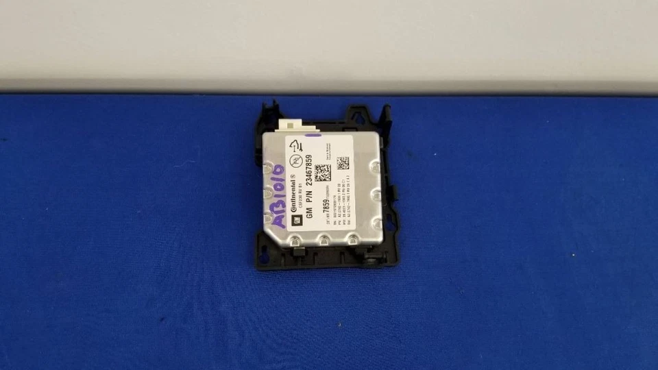 16 CÁMARA CADILLAC ESCALADE PREVENCIÓN Y MITIGACIÓN DE COLISIONES 23467859 Foto 4 de 4