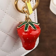 Lindo Llavero Colgante Fruta Roja Fresa Adecuado para Llavero Mochila Coche Pluma