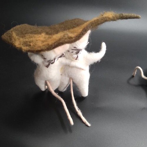 4 PRIMATIVES By Kathy Wool Felt Mouse Mice Theo Olive Walt & Pearl Who Knits - Picture 8 of 13