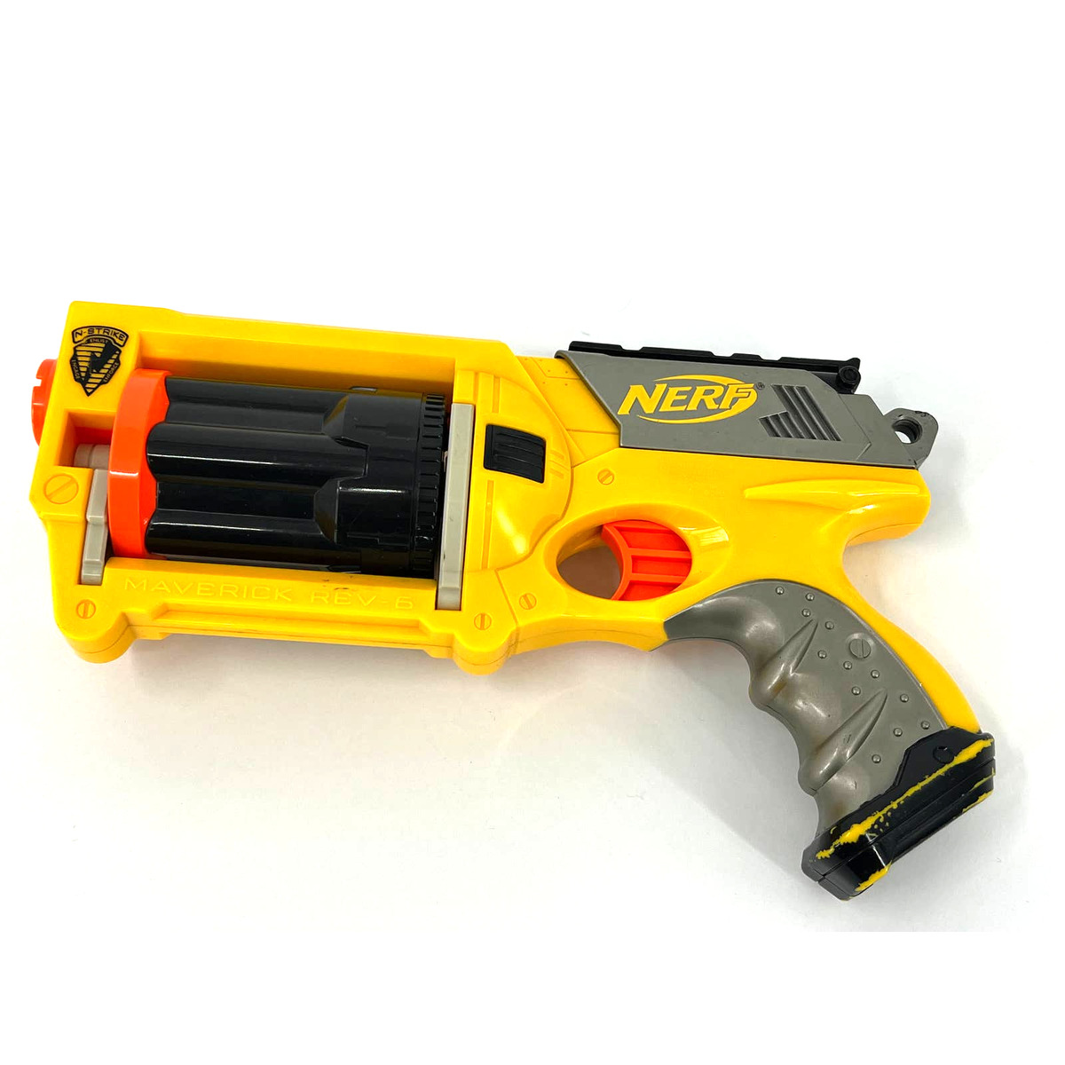 Pistola de dardos revólver Nerf Maverick REV-6 amarela Nerf N-Strike