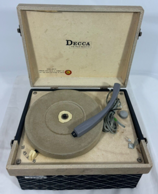 Vintage Decca Portable Record Player Turntable Model DPS-13, Mid