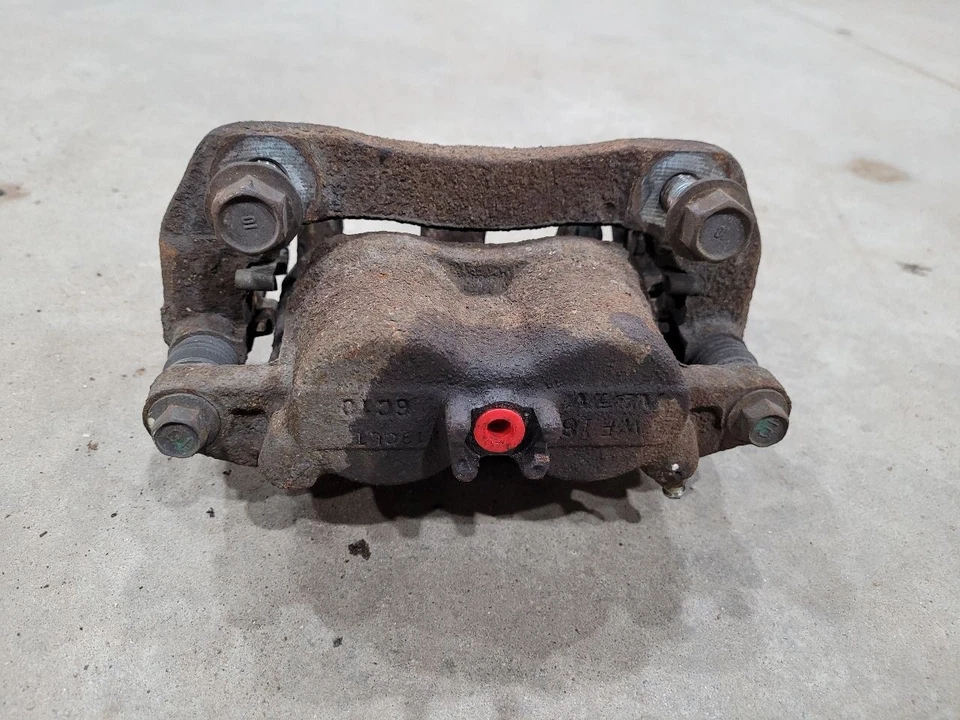 Pinza delantera izquierda para conductores Honda CR-V (AWD) 2012-16 con soporte Foto 4 de 4