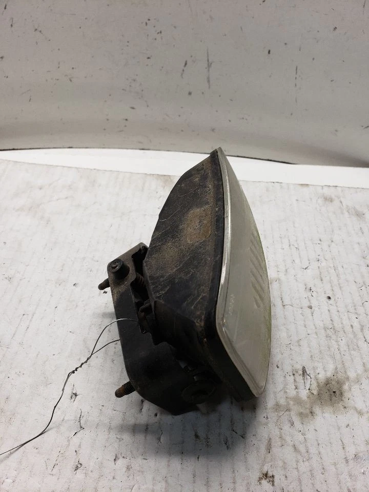 Passenger Corner/Park Light Fog-driving Fits 02-09 TRAILBLAZER 1405609 - Image 2 of 4