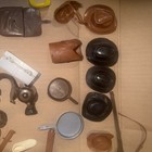 Vintage Action Figure Accessory Lot Cowboy Western Hats Guns Saddle Accessories — photo 2