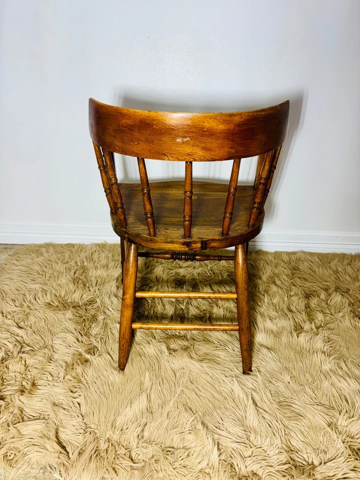 Silla Firehouse Captain's Barrel originaria de Irlanda Foto 4 de 4