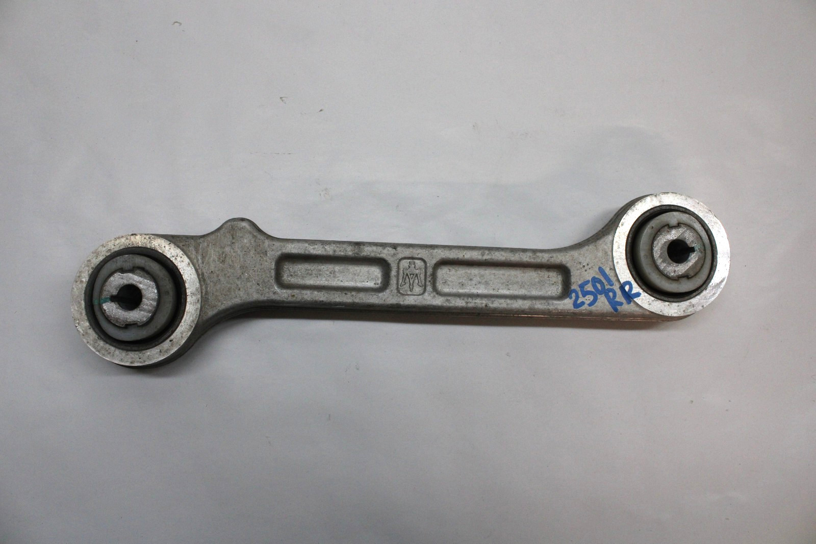 2022 MASERATI LEVANTE REAR RIGHT CONTROL ARM OEM 2017-2024