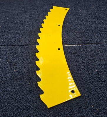 Kemper 129956 Serrated Aggressive Blade LH Large Drum fits John Deere