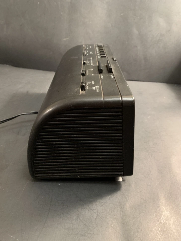 Radio reloj digital realista Chronosette-273 modelo 12-1581 y reproductor de casete Foto 4 de 4