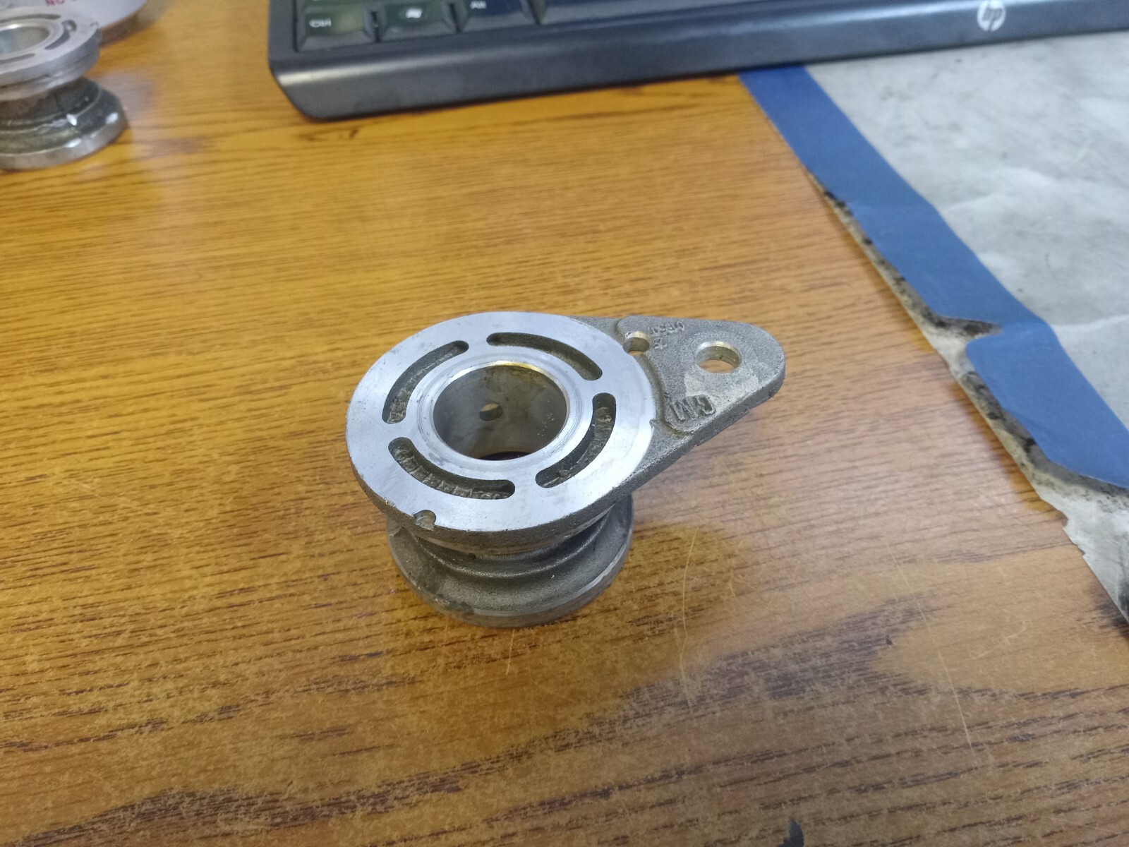 2.2 2.4 GM ECOTEC EXHAUST BALANCE SHAFT RETAINING PLATE eBay