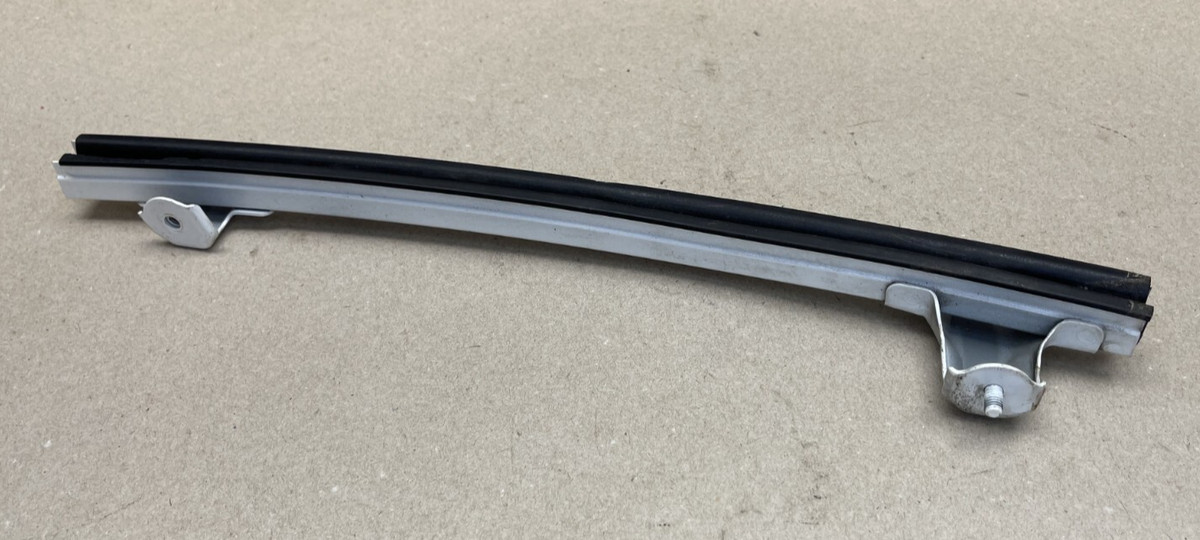 10-15 Lexus IS250C IS350C ISC RIGHT DOOR WINDOW REGULATOR RAIL OEM 67401-53020