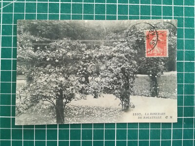 103 ALTE POSTKARTE - der Rosengarten von Bagatelle - um 1916