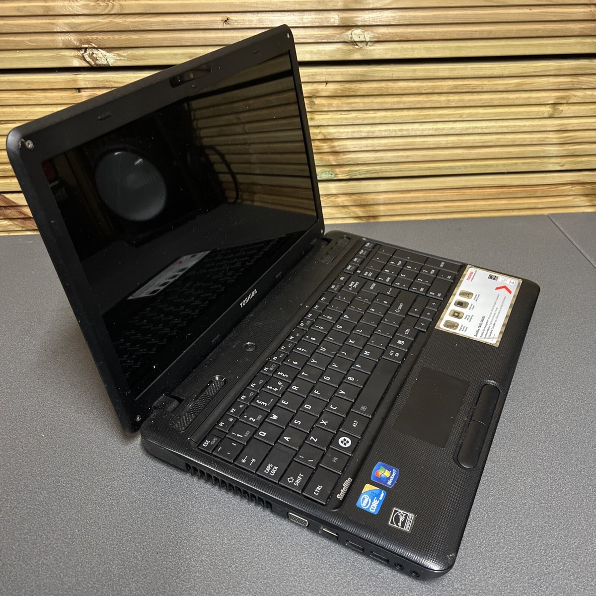 Bas De Boîtier (bottom) Pour Toshiba Satellite C660/C660D - Occasion, Vendu Sans Trappe