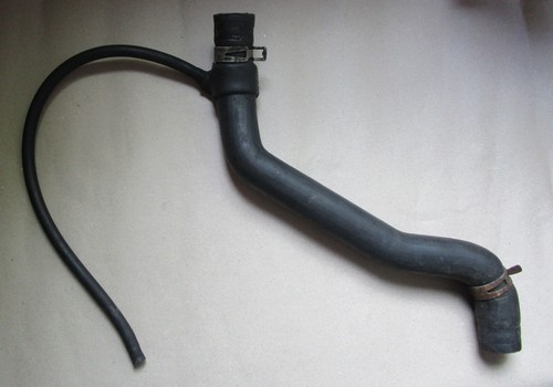 VW Audi Seat Skoda Kühlerschlauch Kühlmittelschlauch 357121101A