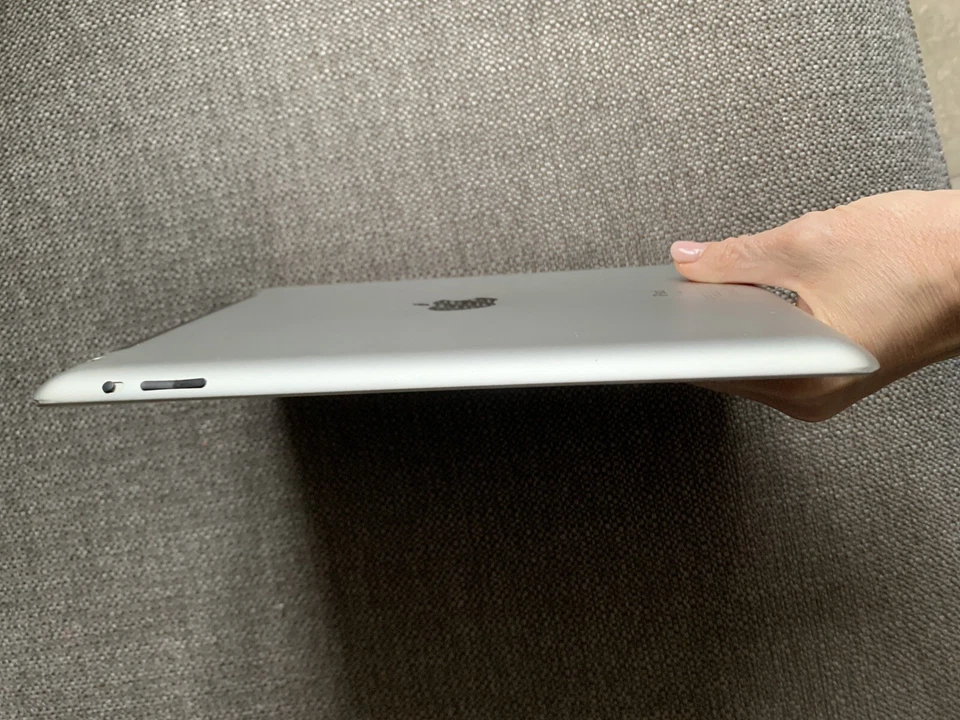 Apple iPad 2 · 64GB · Wi-Fi, foto 4 di 5