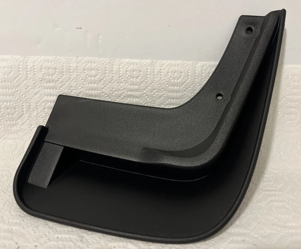 GM Mudflap Left Side #9680824 NEW OEM - Image 2 of 4