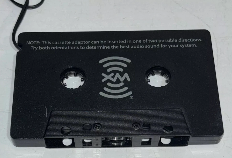 Lote de cassette y adaptador de CC con base estéreo para automóvil antena magnética satélite XM Foto 3 de 4