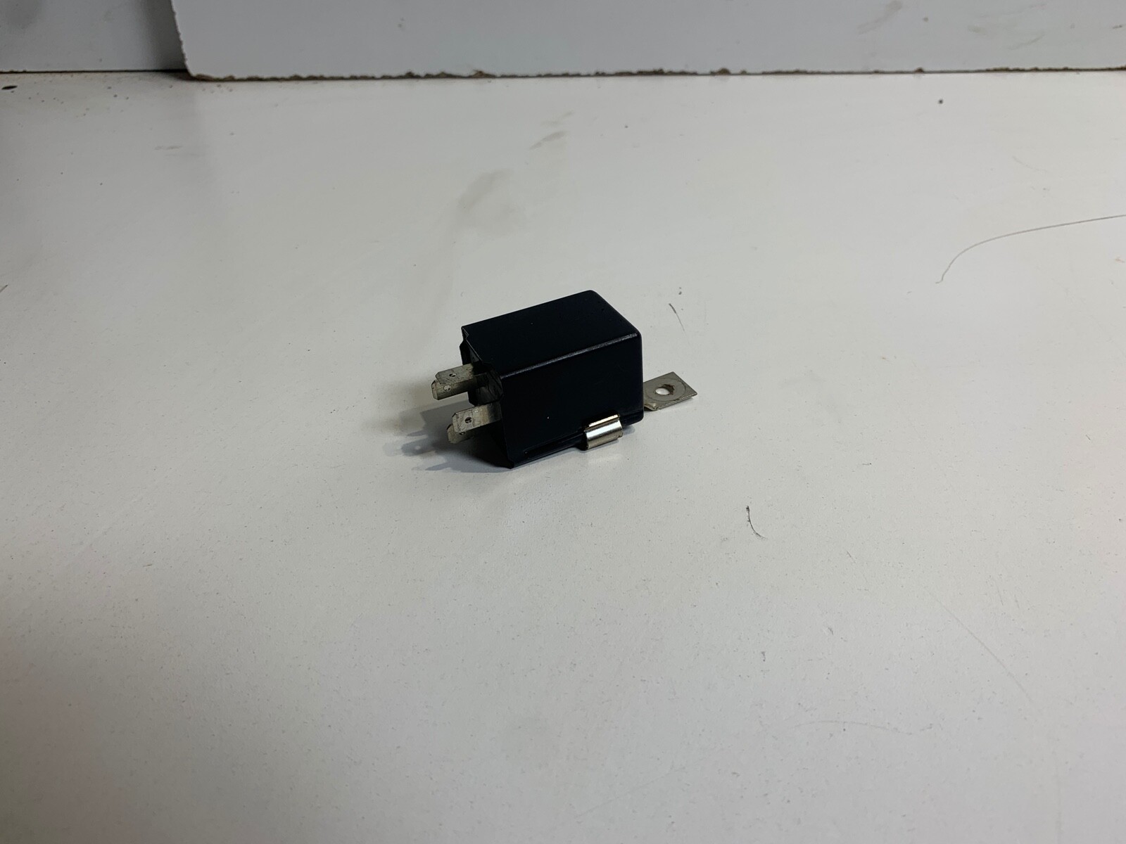 Total 43+ imagen 2000 jeep wrangler turn signal relay Thptnganamst.edu.vn