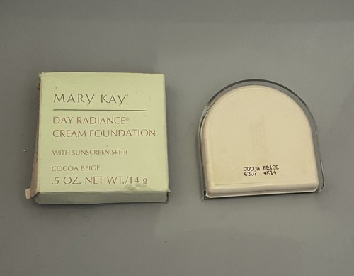Mary Kay Day Radiance Cream Foundation Cocoa Beige 6307 - NIB Discontinued - Picture 2 of 2